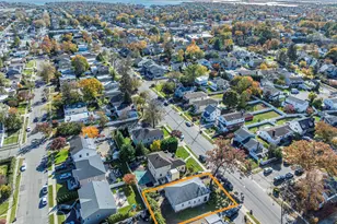 43 Wynsum Ave, Merrick, NY 11566 - Photo 17