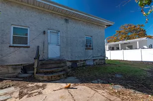 43 Wynsum Ave, Merrick, NY 11566 - Photo 13