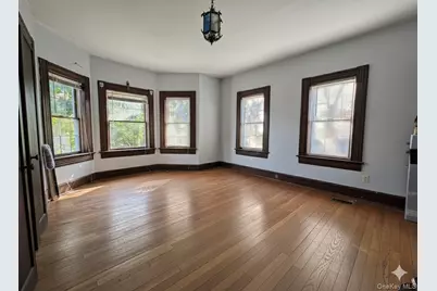 42 Chestnut Street, Glen Cove, NY 11542 - Photo 9