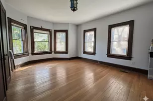 42 Chestnut St, Glen Cove, NY 11542 - Photo 9