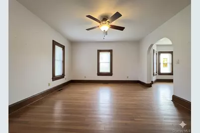 42 Chestnut Street, Glen Cove, NY 11542 - Photo 7