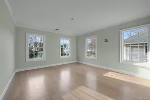 88 Plandome Ct, Manhasset, NY 11030 - Photo 31