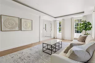 88 Plandome Ct, Manhasset, NY 11030 - Photo 11