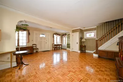 7136 Loubet Street, Forest Hills, NY 11375 - Photo 9