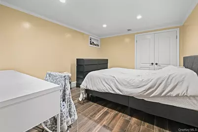 350 Sheridan Street, Westbury, NY 11590 - Photo 13