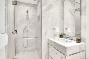 138 E 50th St, New York, NY 10022 - Photo 27