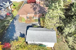 310 S Mountain Rd, New City, NY 10956 - Photo 5