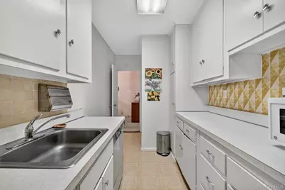 517 Riverdale Avenue #4A, Yonkers, NY 10705 - Photo 15