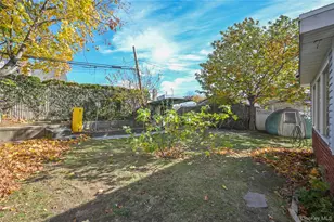 48-51 190th St, Fresh Meadows, NY 11365 - Photo 19