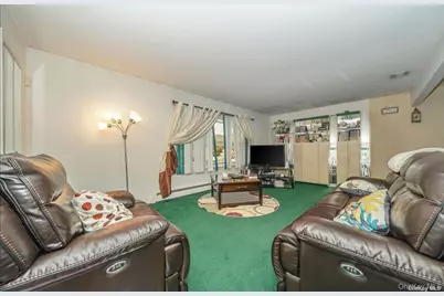 1471 Rosser Avenue, Elmont, NY 11003 - Photo 15