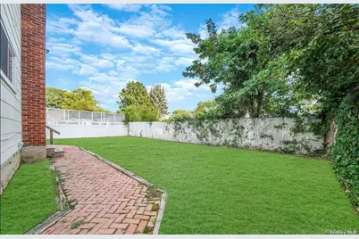 1471 Rosser Avenue, Elmont, NY 11003 - Photo 31
