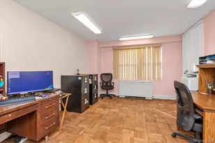 70-20 108th St, Forest Hills, NY 11375 - Photo 9