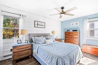 31 Fallen Leaf Road, Holbrook, NY 11741 - Photo 19