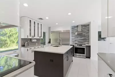 108 Bacon Road, Old Westbury, NY 11568 - Photo 7