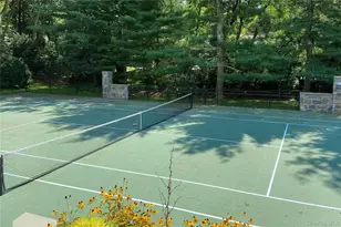 108 Bacon Rd, Old Westbury, NY 11568 - Photo 37