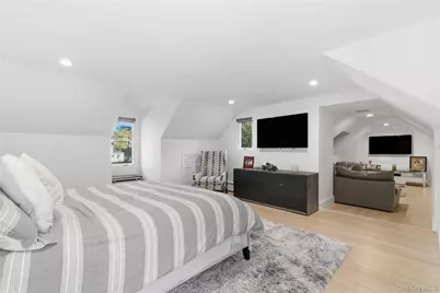 108 Bacon Road, Old Westbury, NY 11568 - Photo 23