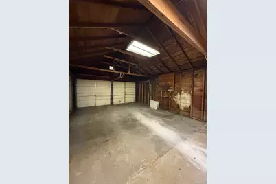 2760 Locust Avenue, Ronkonkoma, NY 11779 - Photo 21