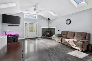 72 Jersey Ave, Unionville, NY 10988 - Photo 5