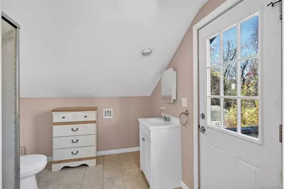 72 Jersey Avenue, Unionville, NY 10988 - Photo 23