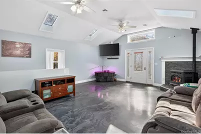 72 Jersey Avenue, Unionville, NY 10988 - Photo 11