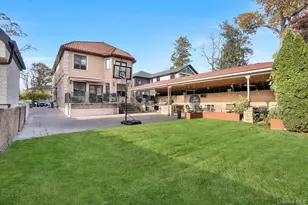 181-30 Tudor Rd, Jamaica, NY 11432 - Photo 41