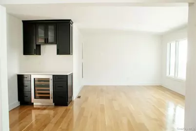 6 Clearmeadow Court, Woodbury, NY 11797 - Photo 7