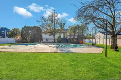 29 Dillon Drive, Dix Hills, NY 11746 - Photo 25