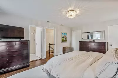 53 Stuart Place, Manhasset, NY 11030 - Photo 21