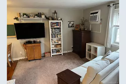 81-49 156 Avenue #2R, Howard Beach, NY 11414 - Photo 9