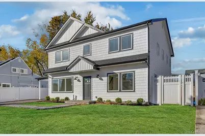 22 Family Lane, Levittown, NY 11756 - Photo 3