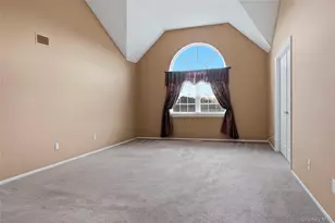 48 Windcrest Dr, Manorville, NY 11949 - Photo 19
