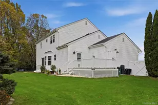 48 Windcrest Dr, Manorville, NY 11949 - Photo 39