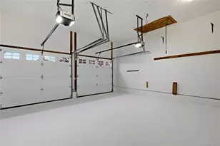 48 Windcrest Dr, Manorville, NY 11949 - Photo 29