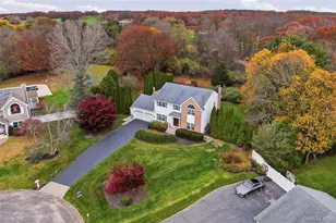 48 Windcrest Dr, Manorville, NY 11949 - Photo 33