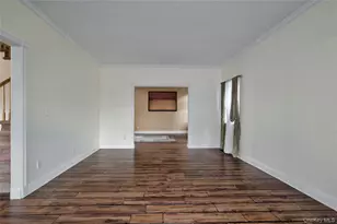 48 Windcrest Dr, Manorville, NY 11949 - Photo 9