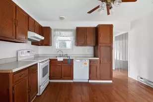 19 Hearthside Dr, Mount Sinai, NY 11766 - Photo 17