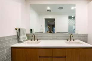 39 Hawthorne Pl, Manhasset, NY 11030 - Photo 17