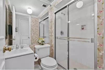 100 Hilton Avenue #411, Garden City, NY 11530 - Photo 23