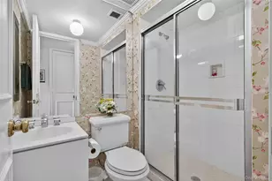 100 Hilton Ave, Garden City, NY 11530 - Photo 23