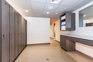 100 Hilton Ave, Garden City, NY 11530 - Photo 39