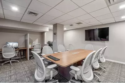 100 Hilton Avenue #411, Garden City, NY 11530 - Photo 41