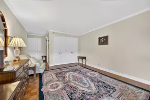 100 Hilton Ave, Garden City, NY 11530 - Photo 19