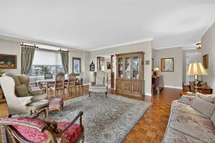 100 Hilton Ave, Garden City, NY 11530 - Photo 5