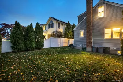 186 Robin Place, Levittown, NY 11756 - Photo 29