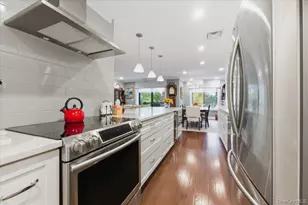 99 S Park Ave, Rockville Centre, NY 11570 - Photo 13