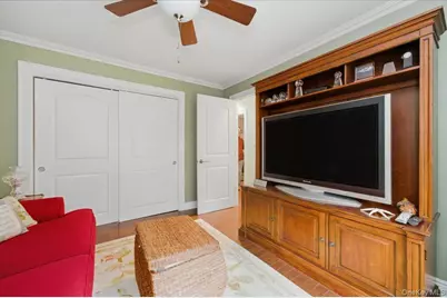 99 S Park Avenue #311, Rockville Centre, NY 11570 - Photo 19