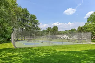 34 Warwick Pl, Yorktown Heights, NY 10598 - Photo 15