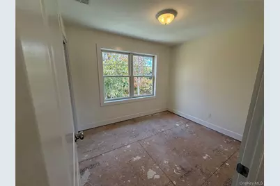 247 N Dunton Avenue, Patchogue, NY 11772 - Photo 19