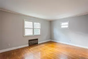 60 Harvard Ave, Lynbrook, NY 11563 - Photo 11