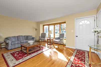 3 Gardenia Drive, Commack, NY 11725 - Photo 3